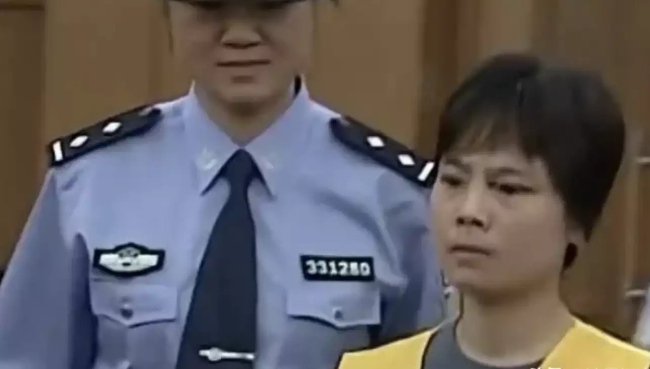 2006年退役军人消失案:凶手近两年探望其爸妈,身体素质一流麻袋中的鬼魂?1984年碾子山区“9·18”垃圾箱无名女尸救儿始末(图3) 2006年退役军人消失案:凶手近两年探望其爸妈,身体素质一流麻袋中的鬼魂?1984年碾子山区“9·18”垃圾箱无名女尸救儿始末(图3)