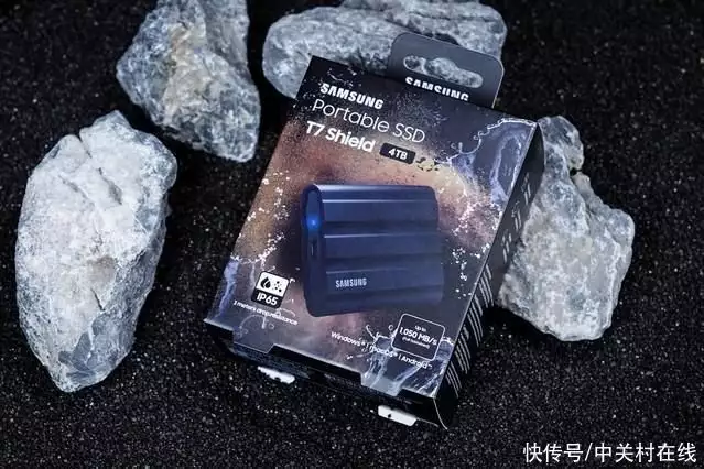 怎样把Steam游戏库随身带？一个三星T7 Shield就够了盘点亲过唐三的女神有几位，最后一位也太漂亮了-游戏攻略礼包下载 安卓苹果手游排行榜 好游戏尽在春天手游网