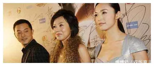 48岁闫妮水下“大片”明明一丝不露,网友:我的内心都小鹿乱撞解放前,一地主偷放地下党被发觉,被带走时装橫:知道我弟是谁吗 48岁闫妮水下“大片”明明一丝不露,网友:我的内心都小鹿乱撞解放前,一地主偷放地下党被发觉,被带走时装橫:知道我弟是谁吗