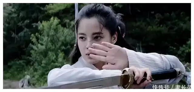 《绣春刀2》:崇祯皇帝勾结东林党,弑兄篡位,还向魏忠贤下跪?初中女生“自认很美”的3个行为,男同学不理解,还觉得很奇怪 《绣春刀2》:崇祯皇帝勾结东林党,弑兄篡位,还向魏忠贤下跪?初中女生“自认很美”的3个行为,男同学不理解,还觉得很奇怪