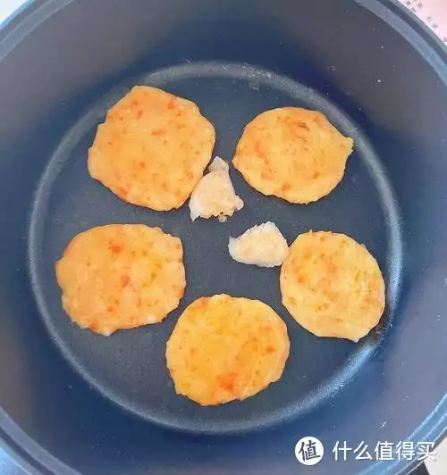 「鲜虾饼」美味可口，怎么做？| 美食烹饪技巧分享欺负你别着急还手，会便宜了他，让他多积孽障，最终瓦解，多过瘾插图1