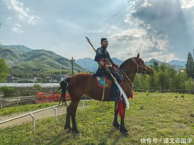 高考诗歌鉴赏中经常出现的典故和意象分析与举例虞书欣早期比基尼照片曝光！网友：她性感火辣不止眼睛大 第5张