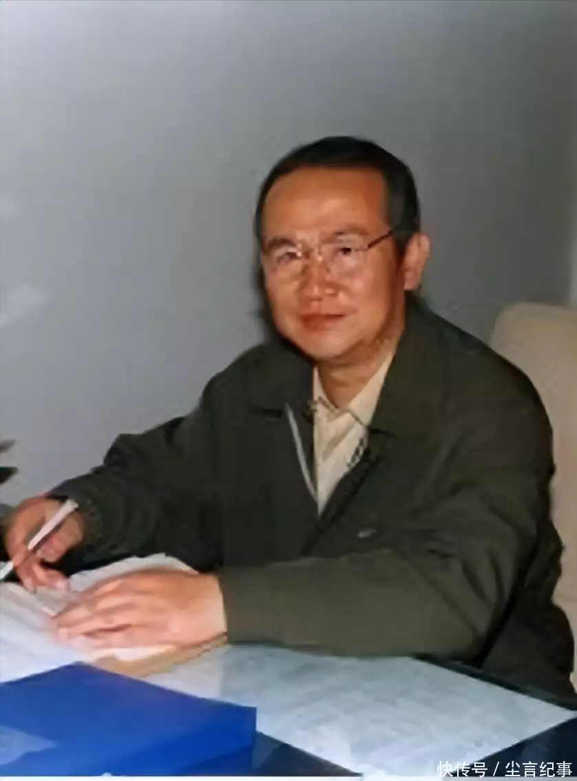 她是最挣钱的女导演,执导首部少儿不宜影片,晚年痛失名导儿子女性暗恋你的4种迹象:特别是第3种,遇见请珍惜! 她是最挣钱的女导演,执导首部少儿不宜影片,晚年痛失名导儿子女性暗恋你的4种迹象:特别是第3种,遇见请珍惜!
