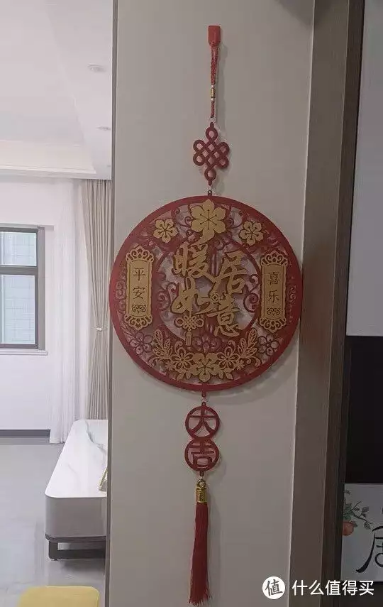 墙壁装饰品：从平凡到创新的艺术之旅不识字老人银行存20万却变成保险，一怒将银行保险公司告上法庭(图3)