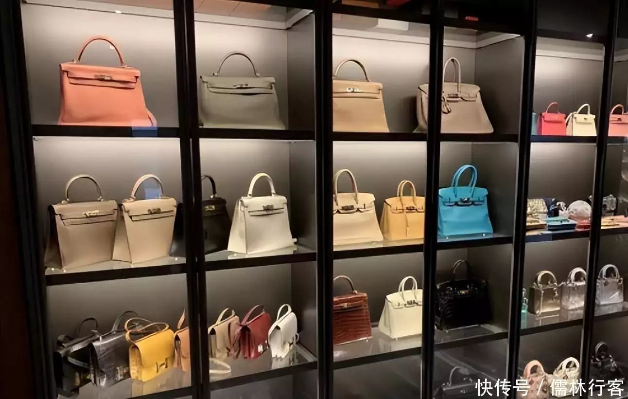 网红二驴晒68亿存款，每天只能提20万也要五十年，被国家封爵228个月的“女小宝宝”喝茶被割伤，妈妈：小宝宝不哭，咱们只要3万(图6)