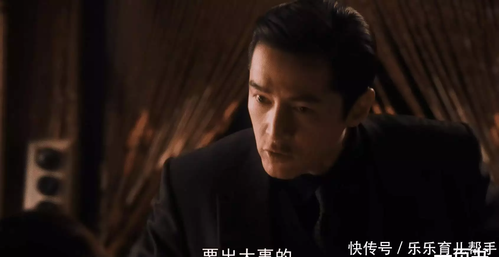 《芬芳》爷叔为何要叫玲子讨债鬼?原因出炉,宝总不选玲子是对的姚居德撞衫杨超越,相差三岁差别大,年纪小就是有优势,你更喜欢谁?(图13) 《芬芳》爷叔为何要叫玲子讨债鬼?原因出炉,宝总不选玲子是对的姚居德撞衫杨超越,相差三岁差别大,年纪小就是有优势,你更喜欢谁?(图13)