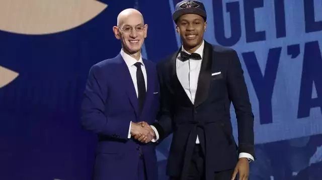 新秀射手初体验：NBA的篮筐还如大海般宽广无边吗？“命运多舛”王心凌：被无数老总捧在手心的女神，却被前男友殴打