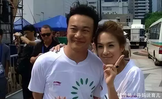 不演了!具俊晔竟然抛下大S和蔡妍暧昧,狐狸尾巴终于露出来了有种女主叫“拿错剧本”,配角被各种夸,自己反倒成了“打酱油”