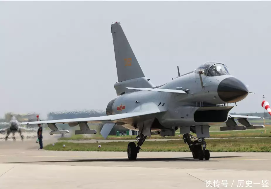 1999年,成都一保安在大学网站看新闻,当即报警:歼10资料泄露了有一种“算计”叫马伊琍和文章,离婚4年后,才看懂这盘大棋1 1999年,成都一保安在大学网站看新闻,当即报警:歼10资料泄露了有一种“算计”叫马伊琍和文章,离婚4年后,才看懂这盘大棋