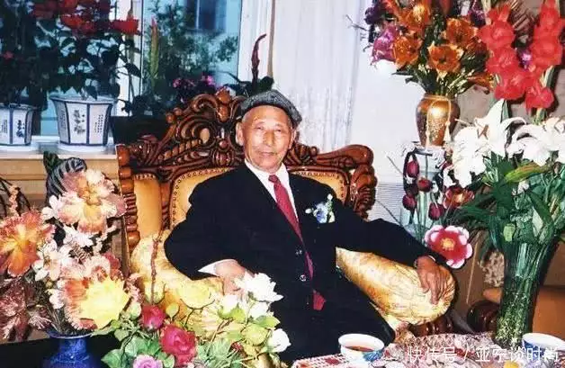 新中国最后一位王爷，住豪华王府，活到2014年 第2张