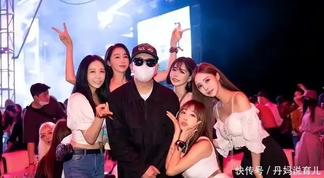 不演了!具俊晔竟然抛下大S和蔡妍暧昧,狐狸尾巴终于露出来了有种女主叫“拿错剧本”,配角被各种夸,自己反倒成了“打酱油”