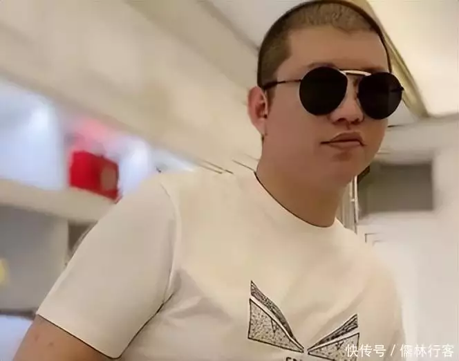 网红二驴晒68亿存款，每天只能提20万也要五十年，被国家封爵228个月的“女小宝宝”喝茶被割伤，妈妈：小宝宝不哭，咱们只要3万(图23)
