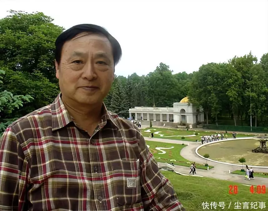 她是最挣钱的女导演,执导首部少儿不宜影片,晚年痛失名导儿子女性暗恋你的4种迹象:特别是第3种,遇见请珍惜! 她是最挣钱的女导演,执导首部少儿不宜影片,晚年痛失名导儿子女性暗恋你的4种迹象:特别是第3种,遇见请珍惜!