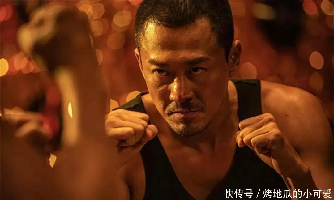《导火线》之后,最好的港产动作片,被洪金宝和古天乐拍出来了贵州一深山小村庄吴三桂后人在此,靠一个凌迟处死的人,才能繁衍至今 《导火线》之后,最好的港产动作片,被洪金宝和古天乐拍出来了贵州一深山小村庄吴三桂后人在此,靠一个凌迟处死的人,才能繁衍至今