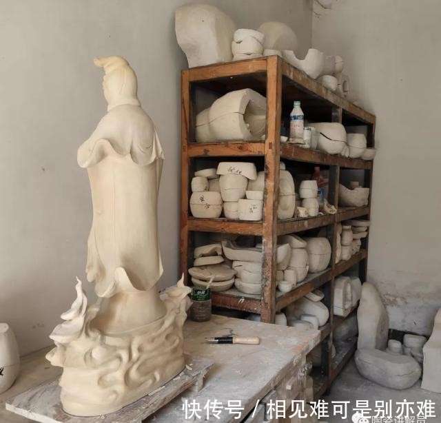 你必须了解的制瓷工艺“印坯”成型_【快资讯】