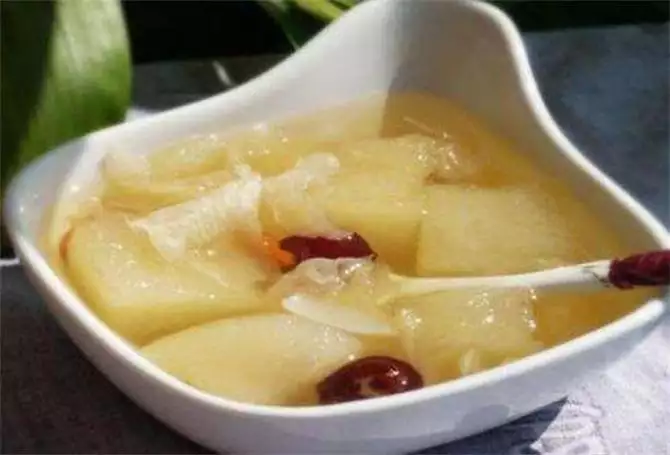 止咳梨水怎么煮（止咳用梨和什么熬水好）