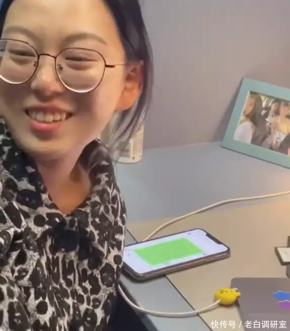 满满干货（分手后发的小作文）分手小作文怎么回复，江苏一女生和男友说分手，发小作文后只收到两个字，瞬间泪流满面9岁女孩放学路上失踪，10年后在邻居家发现，父母哭到崩溃，微信实时位置截图，