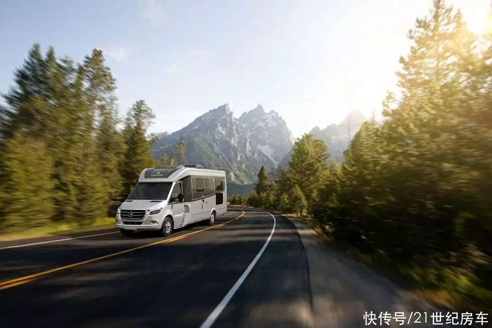 高端、创新房车力作！Leisure Travel Vans推出新款Unity FX徐帆用6年熬走了冯小刚前妻，如今张娣的模样，让徐帆羡慕不已