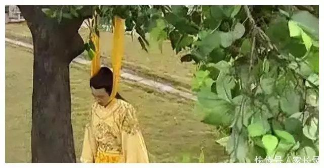 《绣春刀2》:崇祯皇帝勾结东林党,弑兄篡位,还向魏忠贤下跪?初中女生“自认很美”的3个行为,男同学不理解,还觉得很奇怪 《绣春刀2》:崇祯皇帝勾结东林党,弑兄篡位,还向魏忠贤下跪?初中女生“自认很美”的3个行为,男同学不理解,还觉得很奇怪