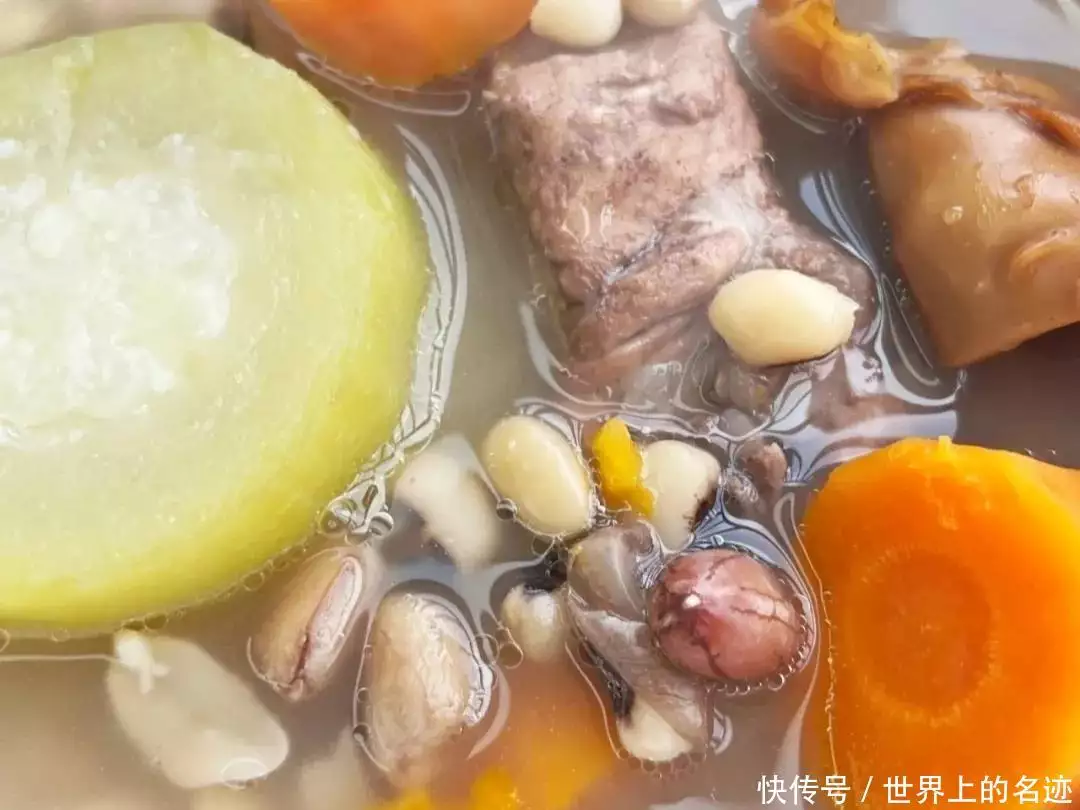 夏天吃瓜，身体顶呱呱，八种瓜类美食别错过，补水润燥健康过夏天蔡徐坤塌房后旧料新翻：油腻、耍大牌，这份“落井下石”不可避免