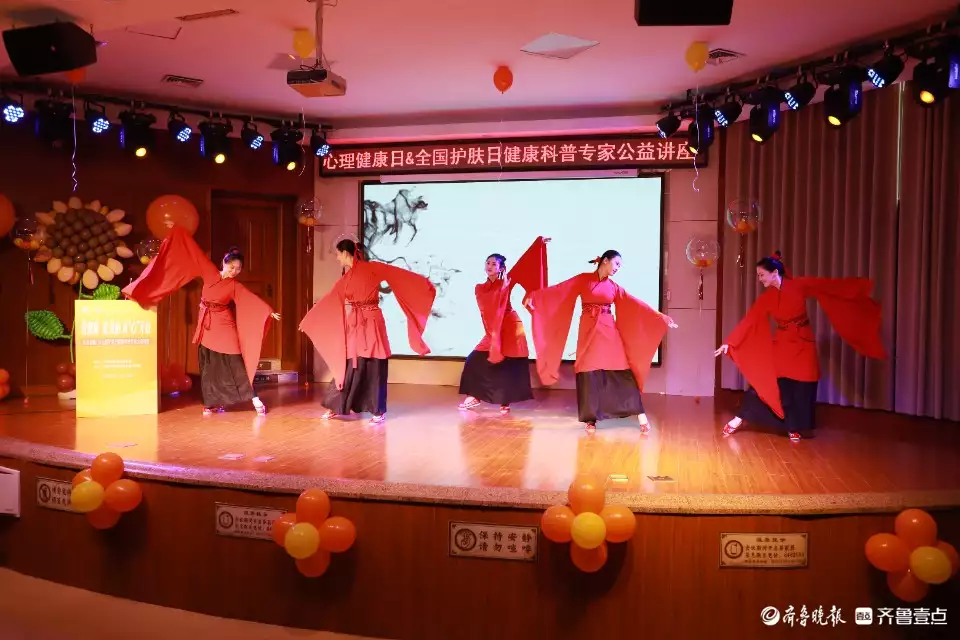 东昌府区妇幼保健院举办全国护肤日专家公益讲堂活动“双面玉女”刘诗诗现形记：表面人淡如菊，实则情史丰富内心狂野插图14