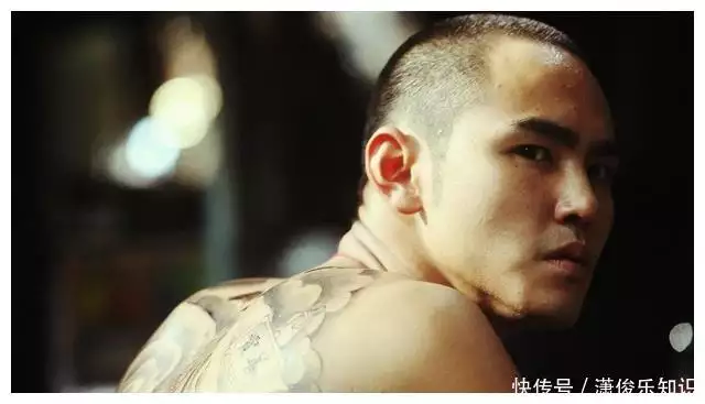 《周处除三害》为何能在内地狂卖5亿?除了尺度,这一点也很重要诸葛亮出山时,水镜先生仰天长叹说10个字,暗示了孔明的最终结局 《周处除三害》为何能在内地狂卖5亿?除了尺度,这一点也很重要诸葛亮出山时,水镜先生仰天长叹说10个字,暗示了孔明的最终结局