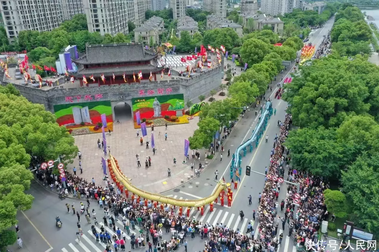 国家电网浙江宁波供电公司为绿色旅行提供全方位服务盘点那些演员自己都无法再超越的角色！本人都无法超越的美貌！(图1)