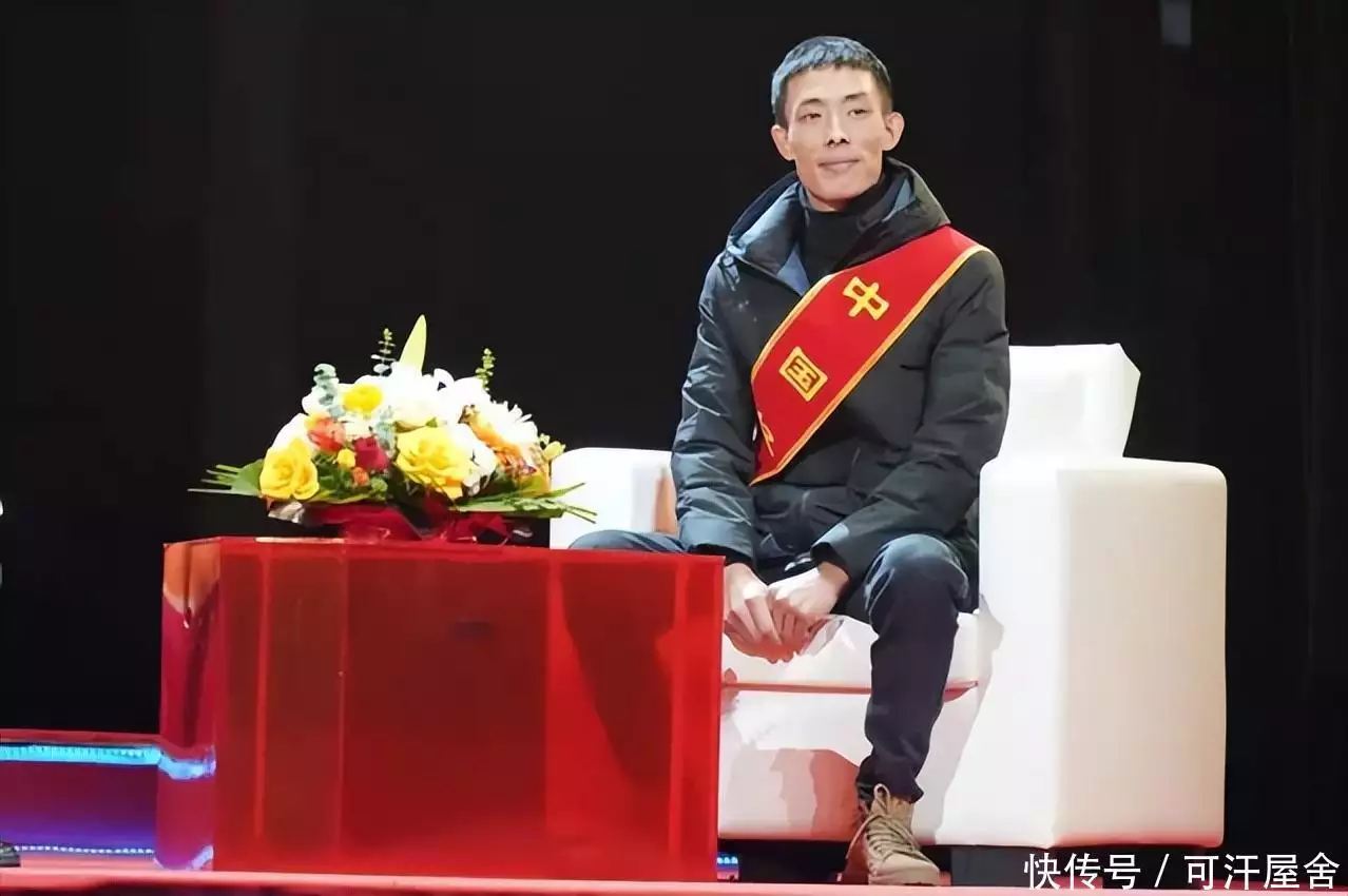 3年前，海尔小哥爬6楼救女童，公司承诺奖励一套房，真的兑现了？水均益女儿央视当体育记者，成都大运会出镜报道，29岁身材很出众