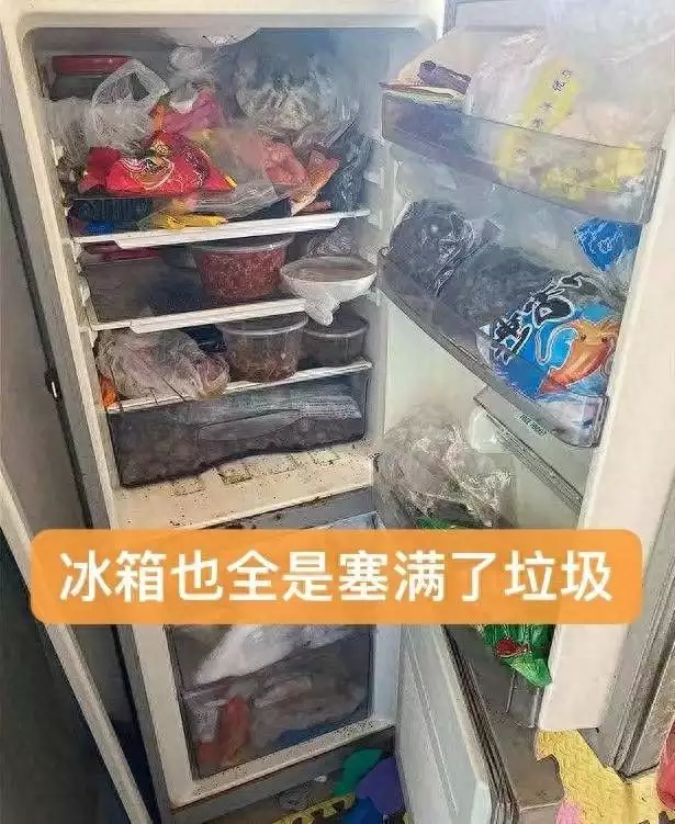 重庆一女租客退租后留半人高垃圾（3月2日,重庆一名女租客将房子打扫得干干净净退租） 第3张