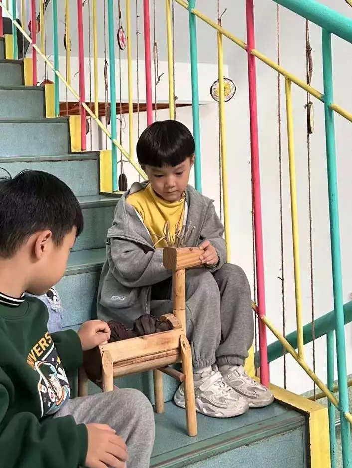 学会了吗（分类垃圾变废为宝的手工）垃圾分类变废为宝的小报怎么做，温州鹿城：垃圾分类从“小”做起 变废为宝有创意有种“煤气罐”身材叫秋雅，看她的运动照时，网友：导演眼光真毒，北京为什么禁止装地暖，