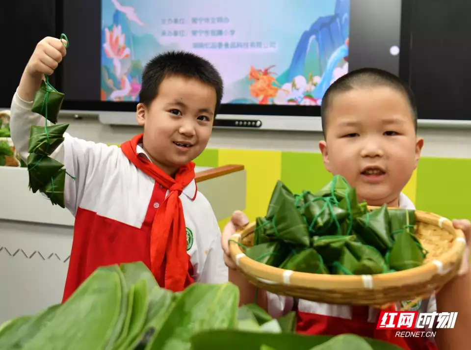 常宁:“香”约端午,“粽”享传统文化日本战败宣布投降后,逃亡的路上,女人最先被抛,饥民遍地 常宁:“香”约端午,“粽”享传统文化日本战败宣布投降后,逃亡的路上,女人最先被抛,饥民遍地