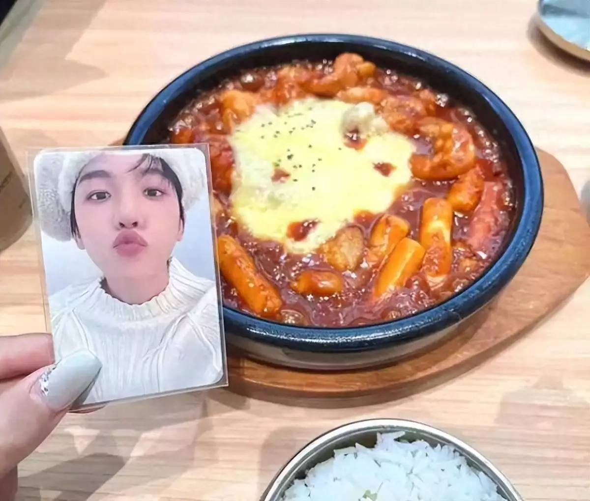 太疯狂了！它被炒至上万元！就连知名女星也惊呼：怎么能这么贵！如果马斯克当年能问它，没准星舰已经登陆火星了？（棉花娃娃）太疯狂了怎么读拼音，