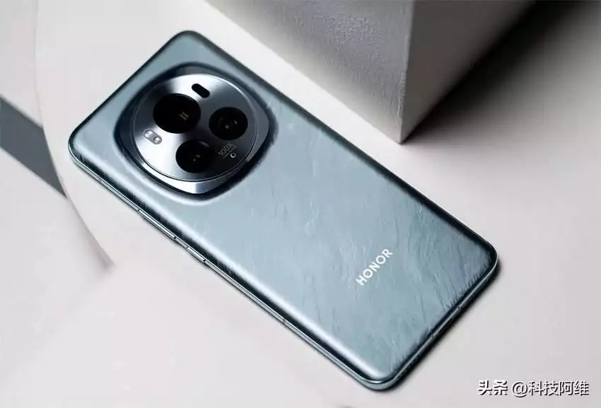 荣耀不要利润了?骁龙8Gen3旗舰突降1171元,16GB+512GB+50倍变焦演戏还得看老戏骨,《西北岁月》中有三位老戏骨,演技简直开挂了 荣耀不要利润了?骁龙8Gen3旗舰突降1171元,16GB+512GB+50倍变焦演戏还得看老戏骨,《西北岁月》中有三位老戏骨,演技简直开挂了