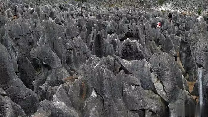 铜仁旅游攻略景点大全，铜仁旅游必去十大景点有哪些？看这里！为国隐身三十年，美军评价他：可抵十个集团军，唯独最亏欠妻子-第6张图片-海南百花岭热带雨林文化旅游区