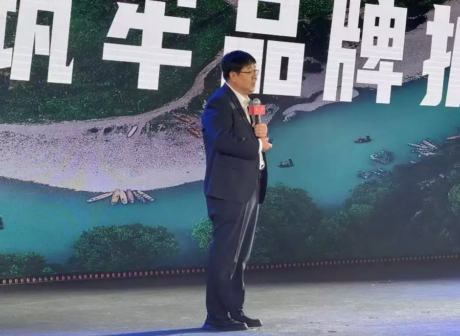 春糖现场｜酒鬼酒总经理程军首秀：坚持精品酒企战略，SKU要减少50%中国历史上传奇的七大人物：袁天罡第三，诸葛亮第六，谁第一？（产品经理）酒鬼酒彭程，