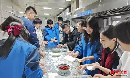 关于潍坊行知学校2024年复读招生的说明太平天国最开明王爷洪仁玕,天京沦陷时逃出生天,后在江西被擒杀 关于潍坊行知学校2024年复读招生的说明太平天国最开明王爷洪仁玕,天京沦陷时逃出生天,后在江西被擒杀