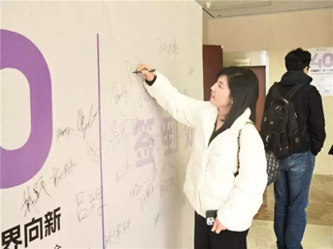 原创（光明新零售平台可靠吗）光明新零售是正规公司吗，光明家具40周年庆典暨“新光明 云零售”新模式发布会成功举办苏德战争期间，斯大林为什么最终选择留在莫斯科？，