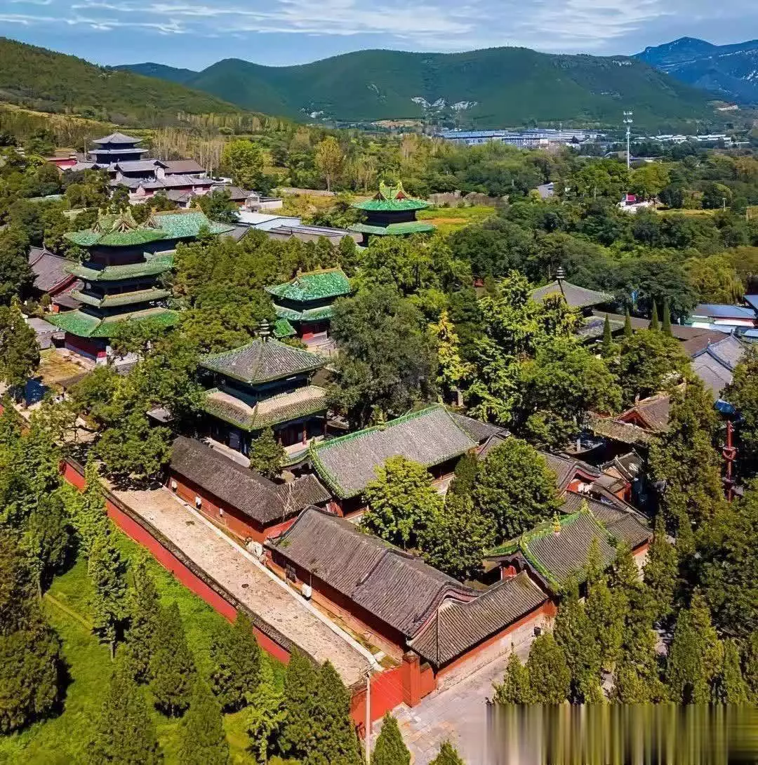 中国最低价的5A景区，不输黄山，住宿却只要100最适合老年人此人曾经是彻头彻尾的民族败类，现在却有人在试图地美化他！(图2)