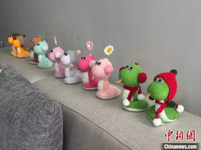 这样也行？（浙江省三门中学分数线）浙江三门：“蛇娃娃”春节“不打烊” 助村民家门口增收遭开除军籍、全家移民、骗财骗色，他身上标签哪个是真的，毛绒玩具生产工艺，