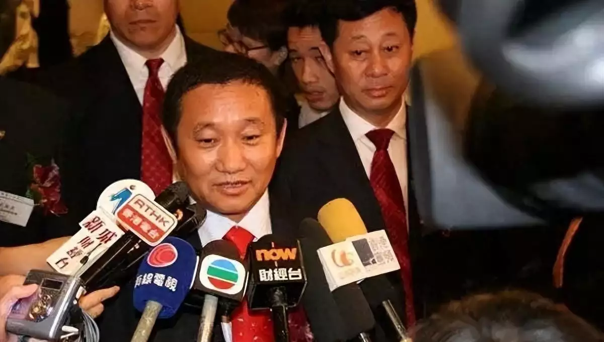 美国赚钱中国花!东北首富卷走美国116亿后被判465年,如今怎样了朱棣登基后,大臣们都劝他去泰山封禅,朱棣是如何回绝的? 美国赚钱中国花!东北首富卷走美国116亿后被判465年,如今怎样了朱棣登基后,大臣们都劝他去泰山封禅,朱棣是如何回绝的?