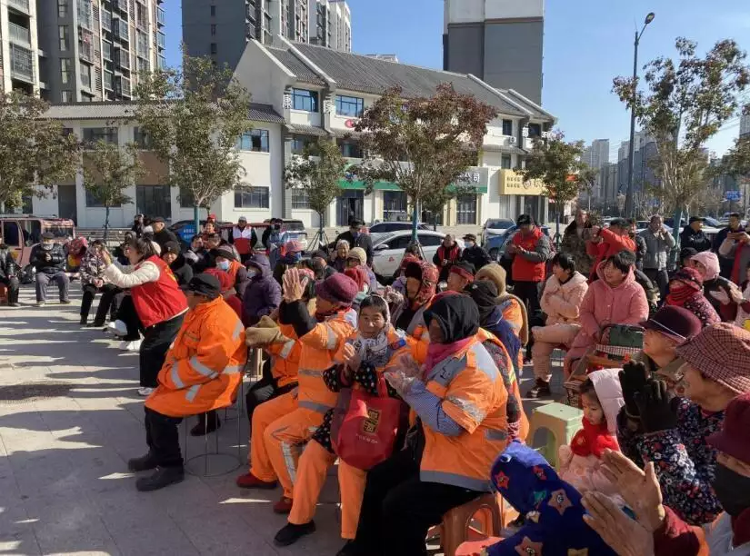 濉溪县开展“心系环卫爱老敬老”爱心活动