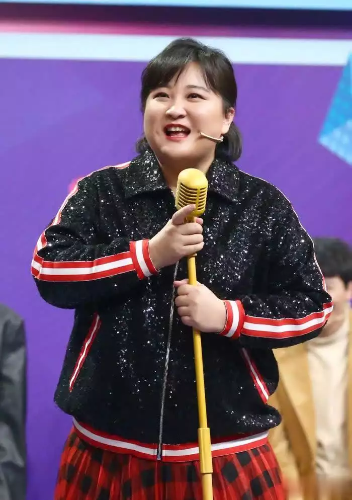 电影赚2.66亿，暴瘦后的贾玲坦言反弹还在继续，不后悔减肥朱元璋到底有多抠？皇后过生日时，请百官吃饭没有鸡鸭鱼肉，只有萝卜青菜！