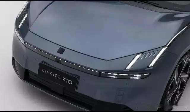 领克Z10惊艳亮相:800V电力架构,3.5秒极速加速,重塑C级轿车新高地!一张“落后课桌”,暴露江浙沪学生“天真恶意”:硬装不如别装了