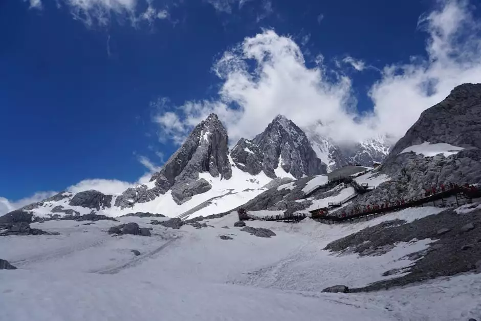 泸沽湖与玉龙雪山：揭秘你下一个旅行梦想之地央视主持宝晓峰：读错一个字却救活一个贫困县，现又登事业新高峰-第3张图片-海南百花岭热带雨林文化旅游区