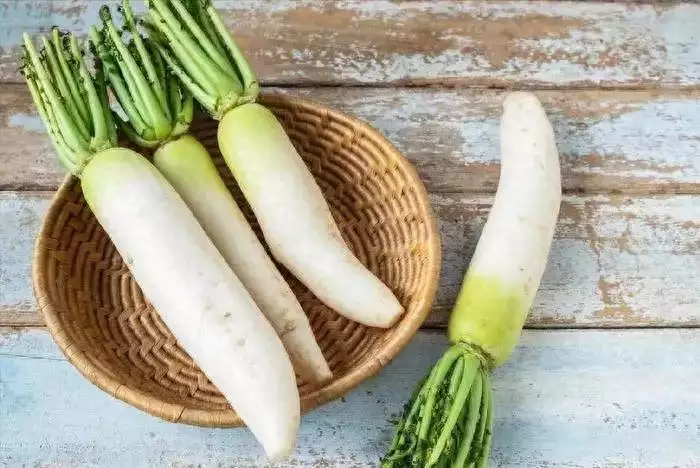 太疯狂了（夏天不打农药的蔬菜）夏天什么菜不打药水，天冷了这5种菜不打农药，再贵也要吃，营养健康，好处多！如果罗曼诺夫成为苏联最高领导人，也一样无法挽救苏联的颓败，夜以继日的意思，梧州市市长，