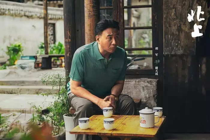 《北上》6集后现大量差评，剧情悬浮或是主因“奥赛金奖男孩也跳了”，父亲祭文诛心，比独木桥更难走的是钢丝(图6)
