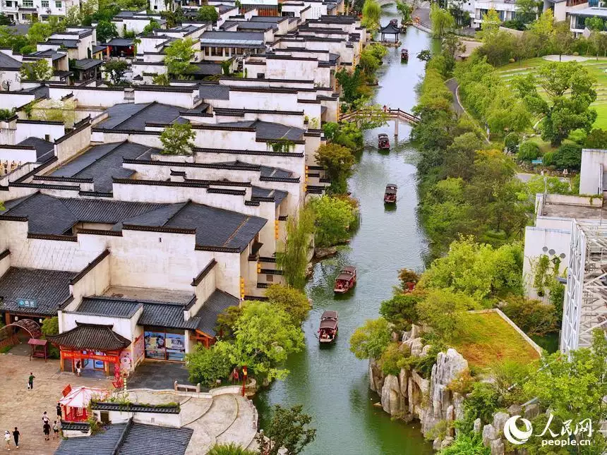 江西婺源：暑期旅游度假热25岁女硕士梁瑞敏，为救重病父亲，向男友预支彩礼，男友：分手吧-第1张图片-海南百花岭热带雨林文化旅游区