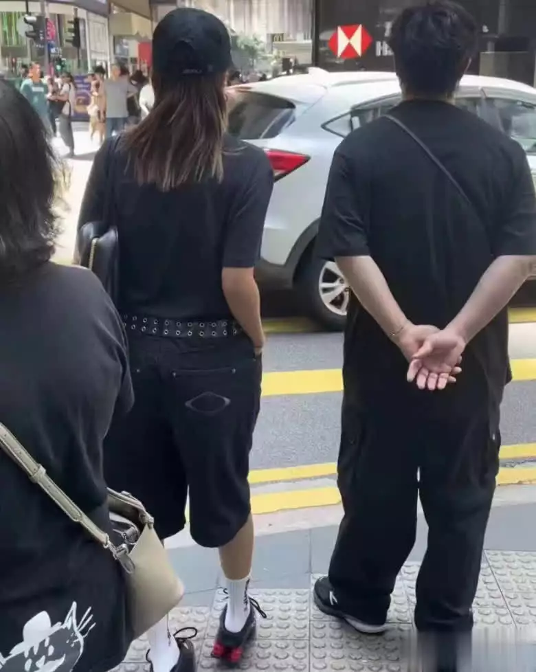 网友偶遇陈奕迅,夫妻俩穿情侣装逛街,两人状态很不错!米底帝国的军事装备技术,跟其他国家相比有哪些突出优势? 网友偶遇陈奕迅,夫妻俩穿情侣装逛街,两人状态很不错!米底帝国的军事装备技术,跟其他国家相比有哪些突出优势?