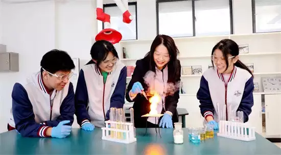 潍坊瀚声学校发布2024年高三复读生招生简章1949年,他对白公馆的看守说:放了我们,给你自己留条后路吧 潍坊瀚声学校发布2024年高三复读生招生简章1949年,他对白公馆的看守说:放了我们,给你自己留条后路吧