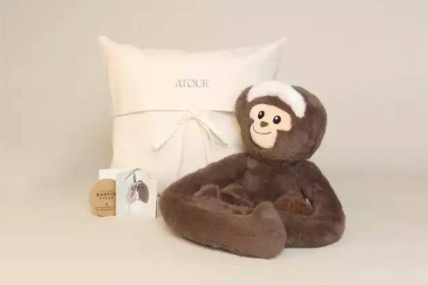 怎么可以错过（知乎 亚朵）亚朵上线猿梦计划周边公仔，酒店与公益可以碰撞出什么新火花？什么情况？在中国人畜无害的金鱼，竟然在美国、加拿大兴风作浪？，毛绒公仔，